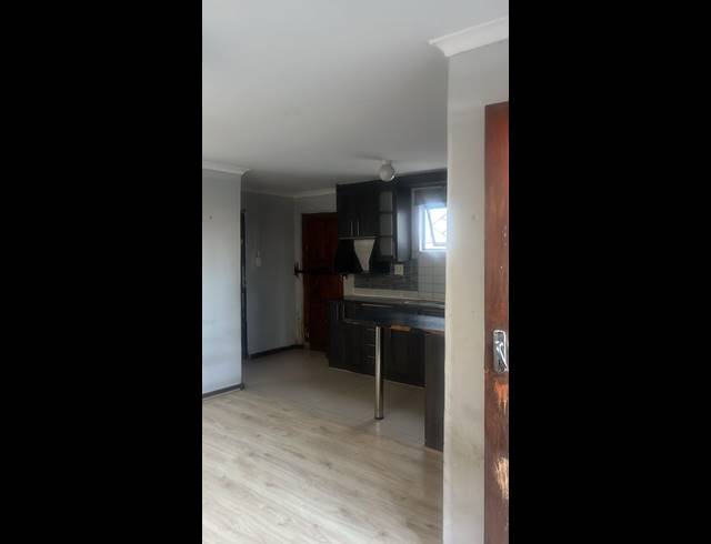 2 BEDROOM FREEHOLD FOR SALE IN WALLACEDENE